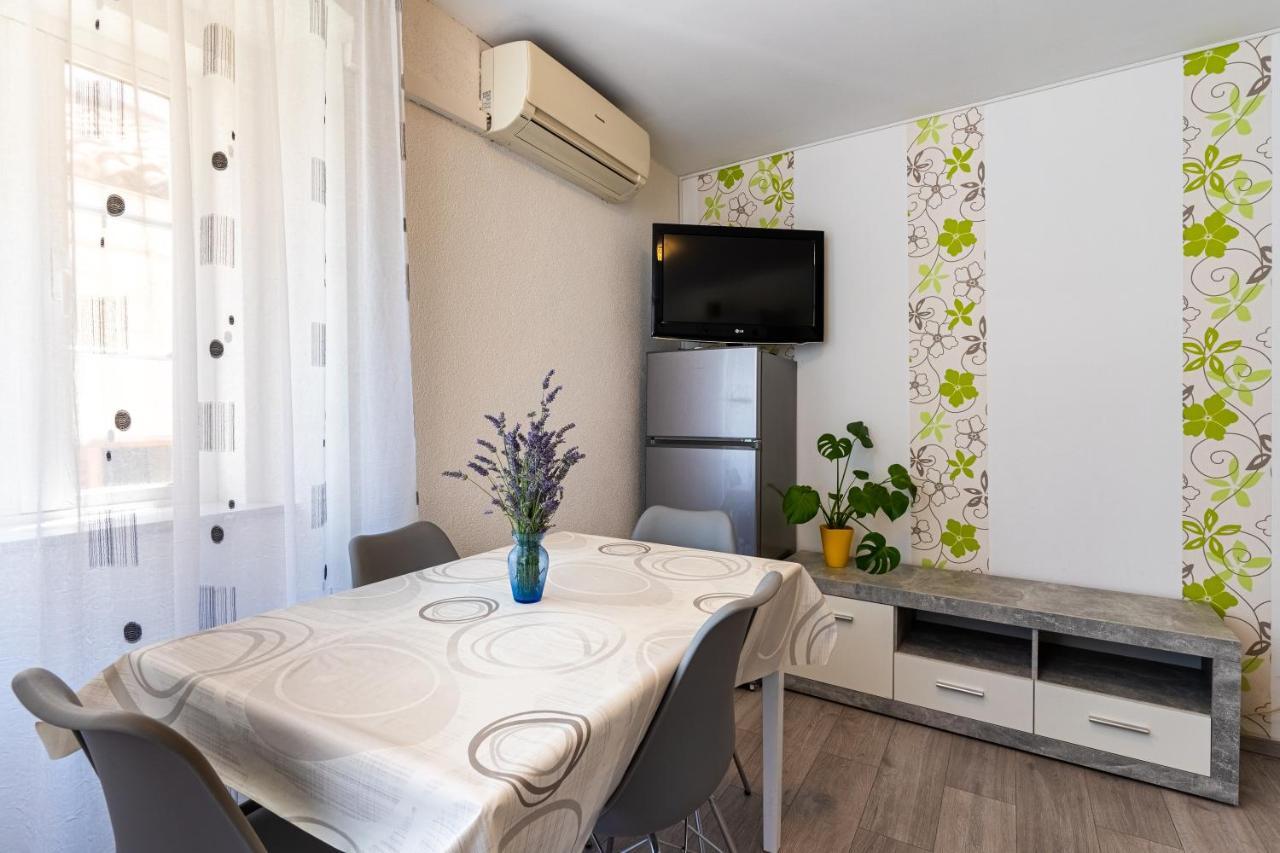 Apartman Antonija Cres Exterior photo